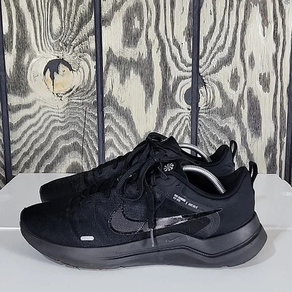 Nike | Shoes | Nike Downshifter 2 Black Anthracite Running  display picture 1